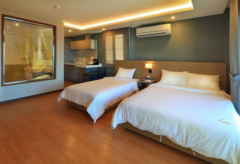 Fotos del hotel Amber House:  6