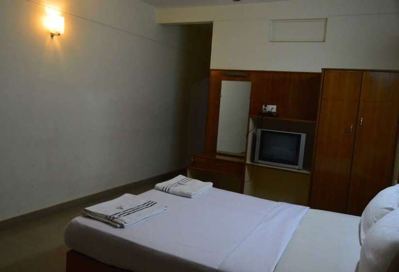 Fotos del hotel Sk Continental:  8