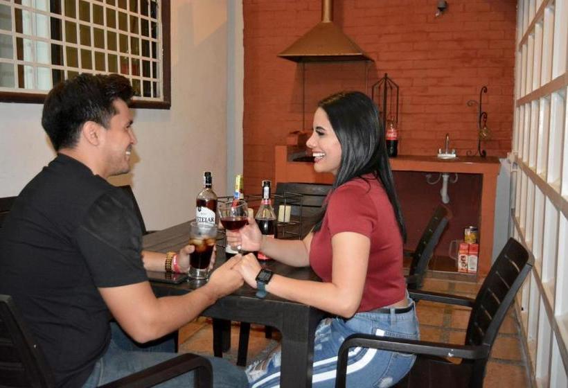 Fotos del hotel Hostal Villa 97:  7