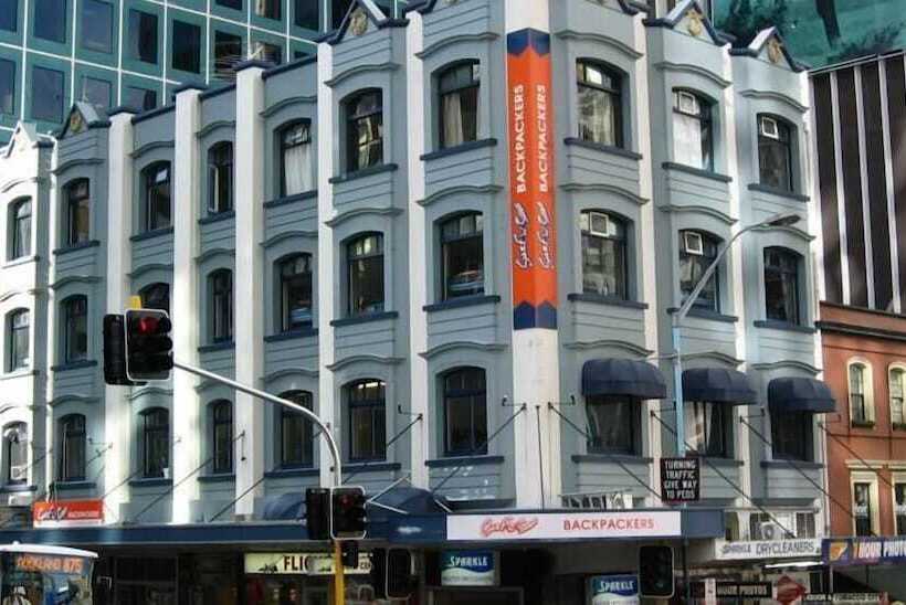 Fotos del hotel Surf  N  Snow Backpackers:  12