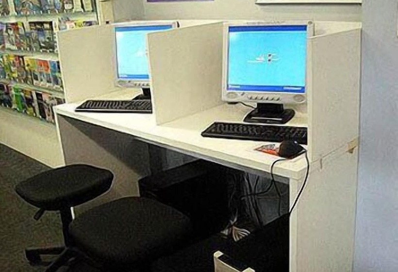 Fotos del hotel Surf  N  Snow Backpackers:  3