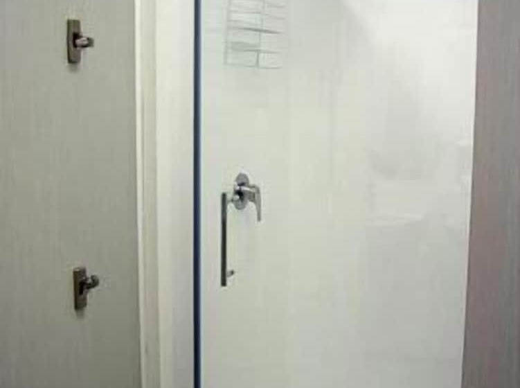 Fotos del hotel Surf  N  Snow Backpackers:  6