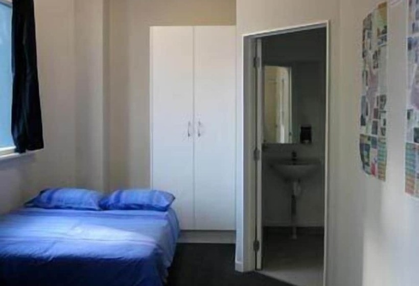 Fotos del hotel Surf  N  Snow Backpackers:  9