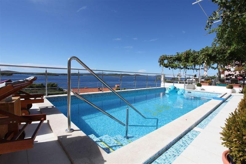 Fotos del hotel J & B Holiday House:  5