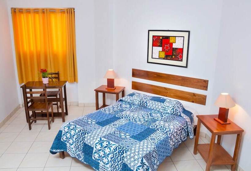 Fotos del hotel Cocos Inn:  1