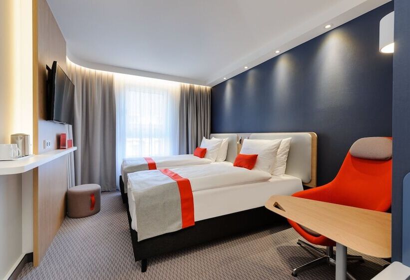 Fotos del hotel Holiday Inn Express - Berlin - Alexanderplatz, An Ihg:  8