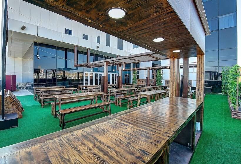 Fotos del hotel Premier Inn Dubai Ibn Battuta Mall:  15