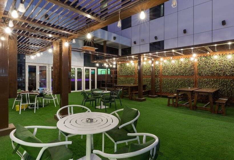 Fotos del hotel Premier Inn Dubai Ibn Battuta Mall:  14