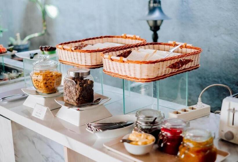 Fotos del hotel Emersia Malioboro:  23