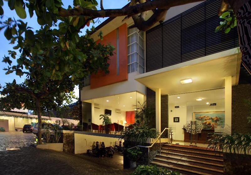 Fotos del hotel Emersia Malioboro:  11