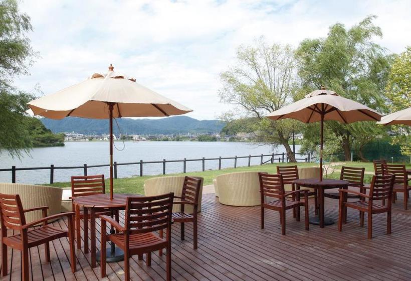 Fotos del hotel Lakeside  Little White Flower:  5