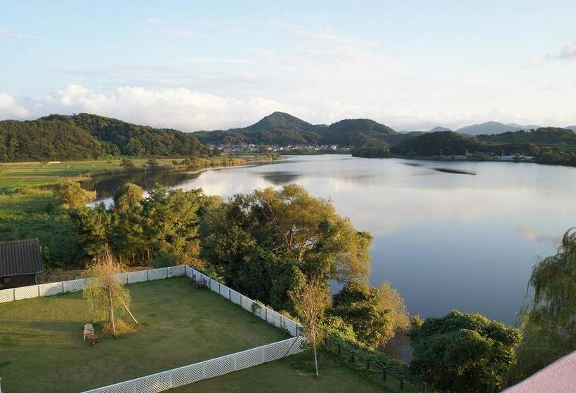 Fotos del hotel Lakeside  Little White Flower:  13