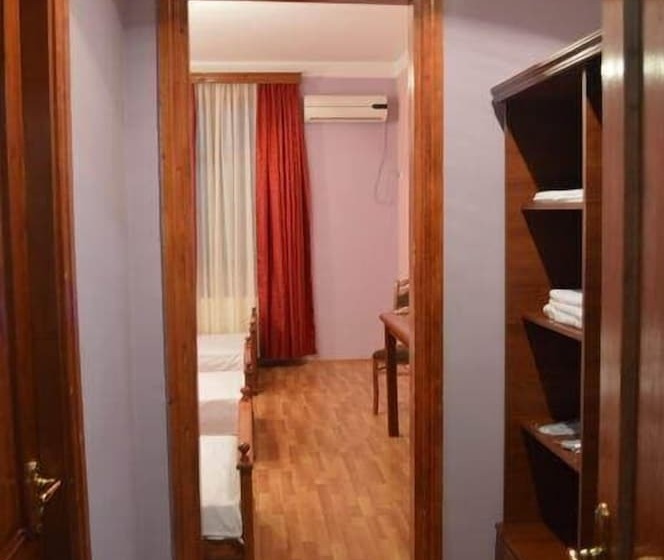 Fotos del hotel Tirifi Holiday:  14