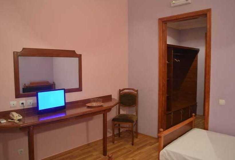 Fotos del hotel Tirifi Holiday:  17