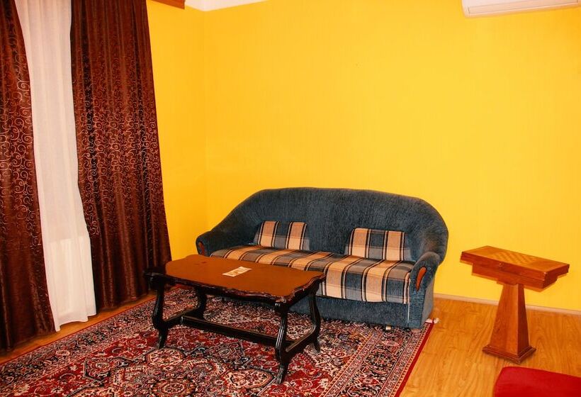 Fotos del hotel Tirifi Holiday:  24