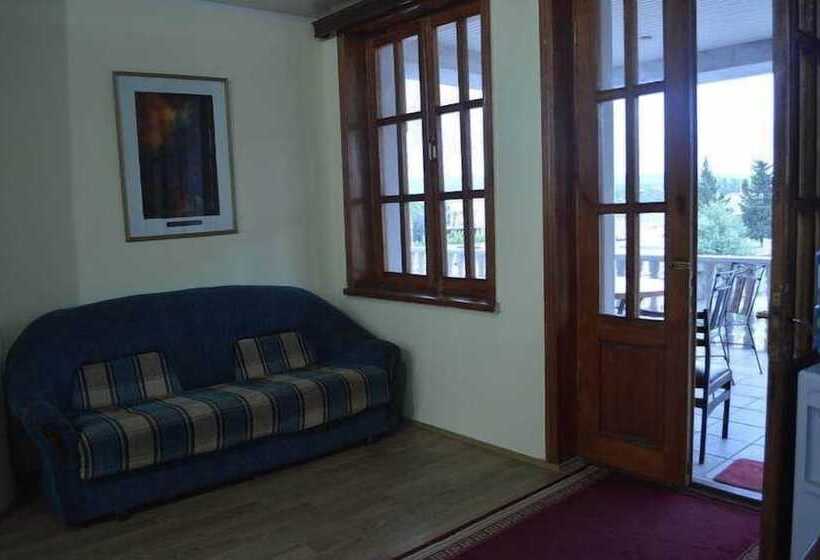 Fotos del hotel Tirifi Holiday:  25