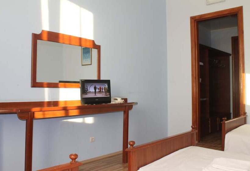 Fotos del hotel Tirifi Holiday:  20