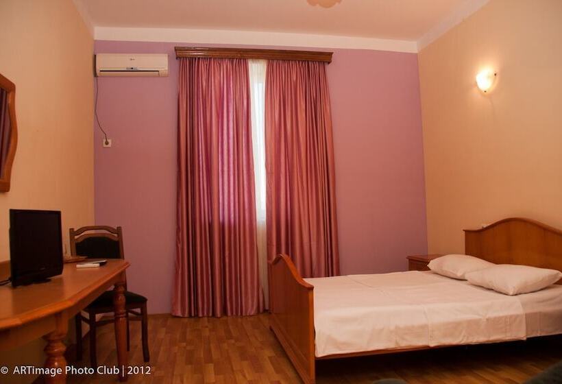 Fotos del hotel Tirifi Holiday:  2