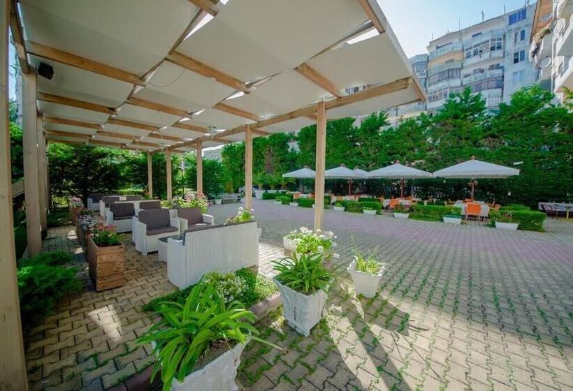 Fotos del hotel Kadrisa:  5