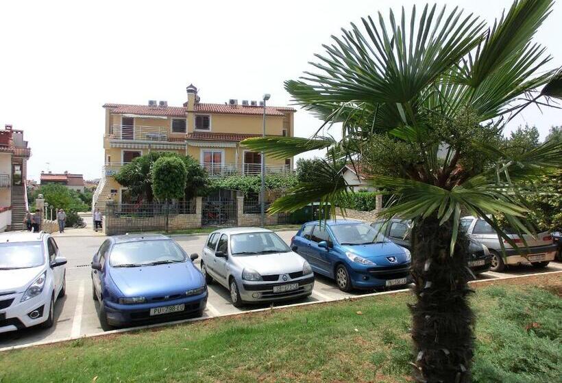 Fotos del hotel Pansion Valbruna:  8