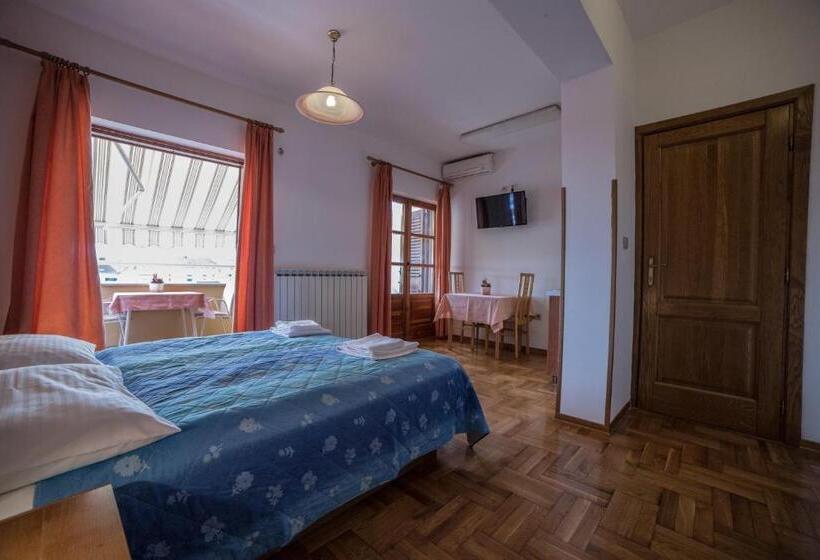 Fotos del hotel Pansion Valbruna:  21