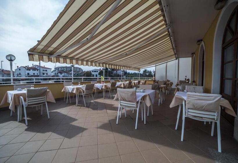 Fotos del hotel Pansion Valbruna:  6