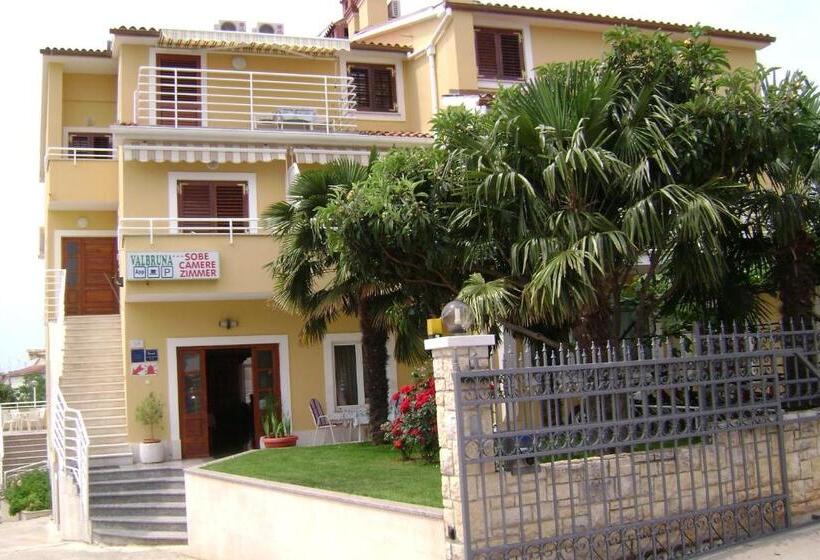 Fotos del hotel Pansion Valbruna:  9