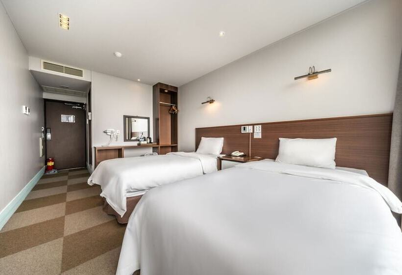 Fotos del hotel Sunrise  Jungmun:  17