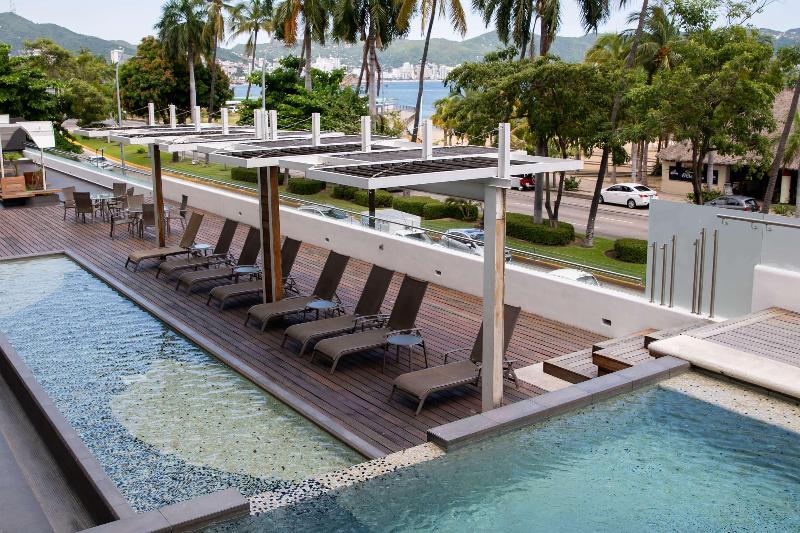 Fotos del hotel Ramada By Wyndham Acapulco  & Suites:  6