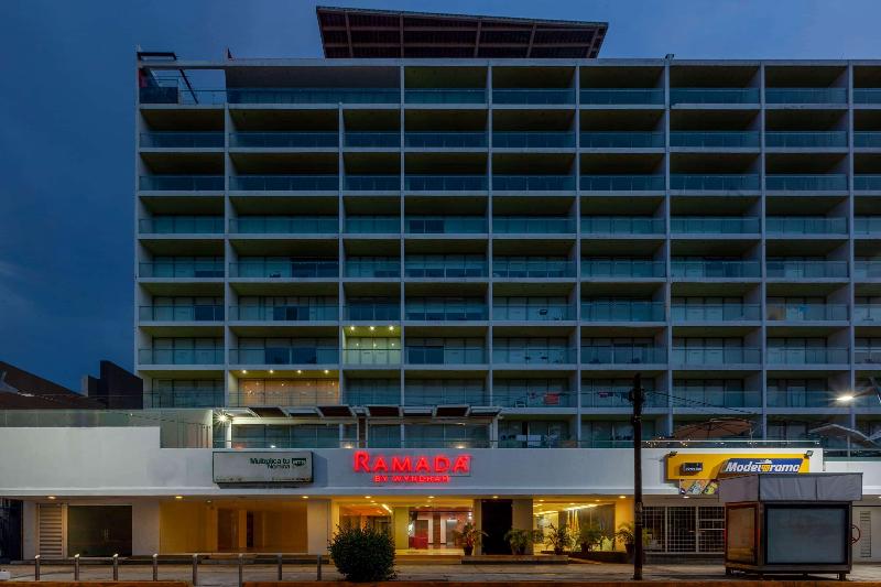 Fotos del hotel Ramada By Wyndham Acapulco  & Suites:  15