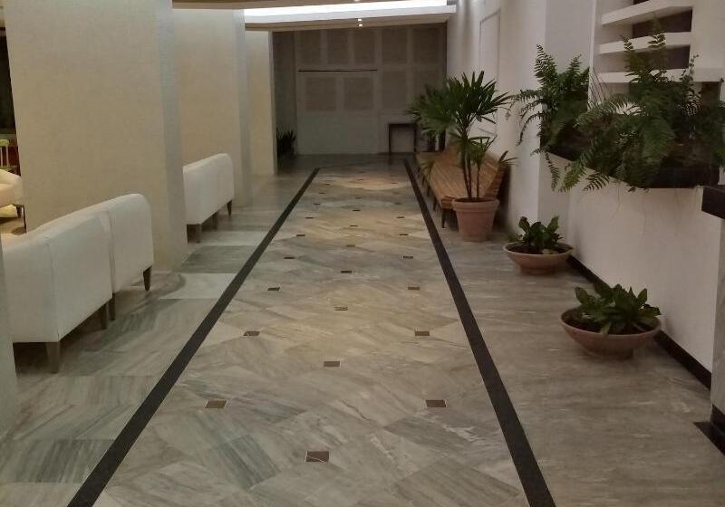 Fotos del hotel Royalty:  10