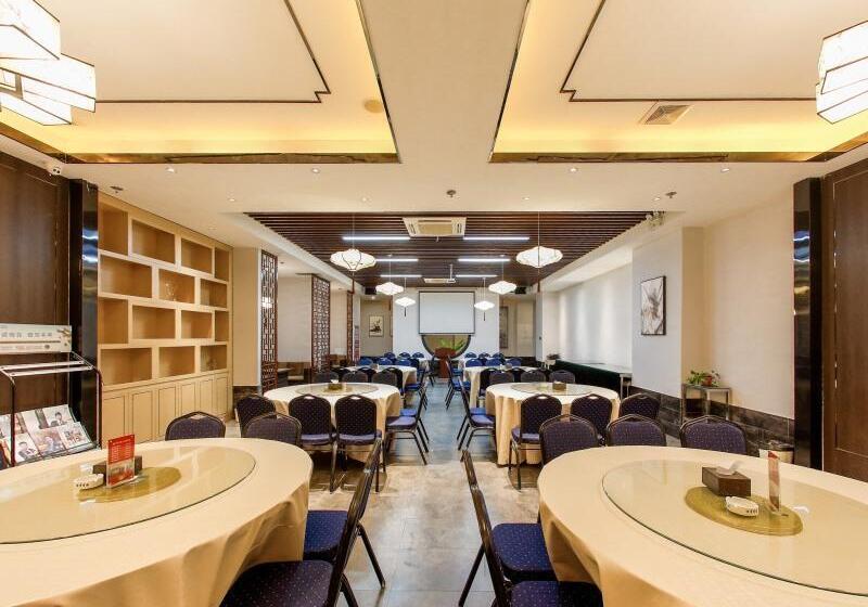 Fotos del hotel Greentree Inn Anhui Hefei South Railway Station Damo Sqaure Business:  17