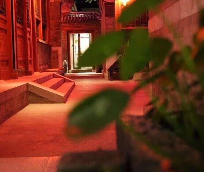 Fotos del hotel Fly By Knight Courtyard:  5