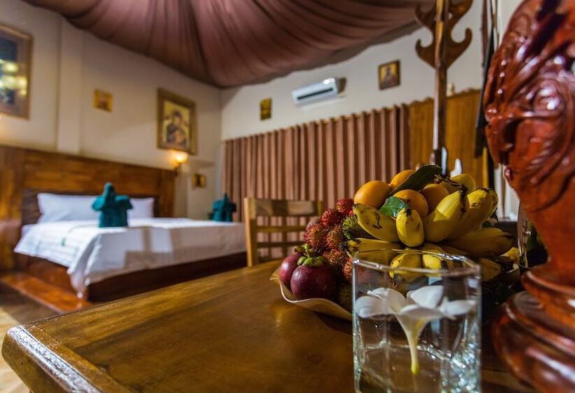 Fotos del hotel Domrai Boutique Resort:  2