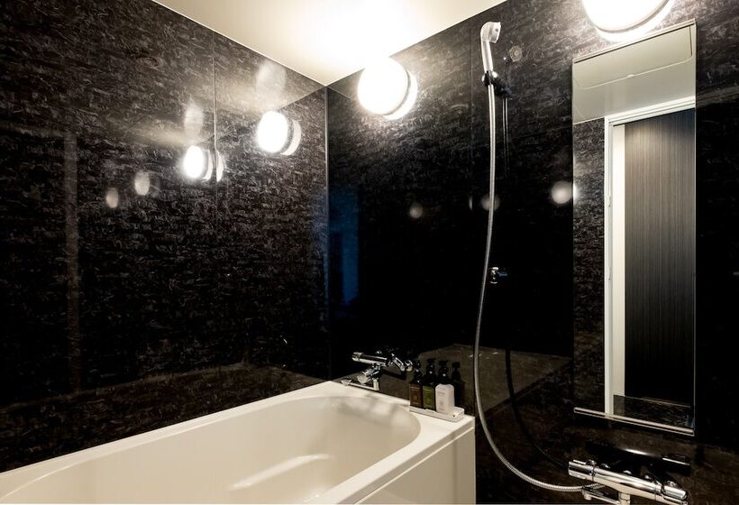 Fotos del hotel Sonezaki Luxe:  5