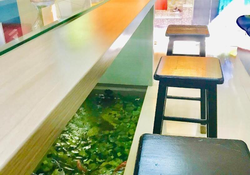 Fotos del hotel B Shaw:  3