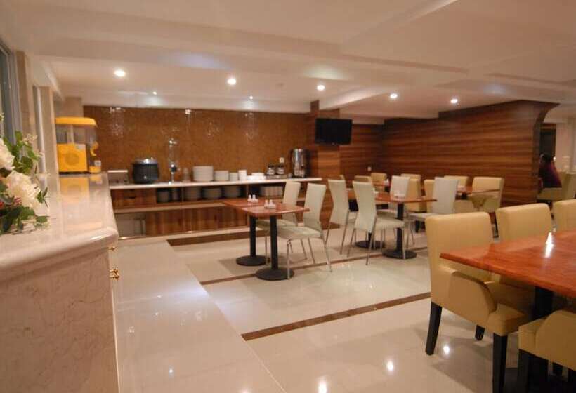 Fotos del hotel Grand Kasira:  6