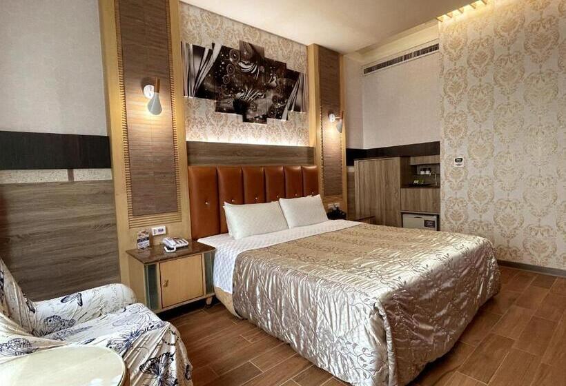 Fotos del hotel King & Princess Motel:  2