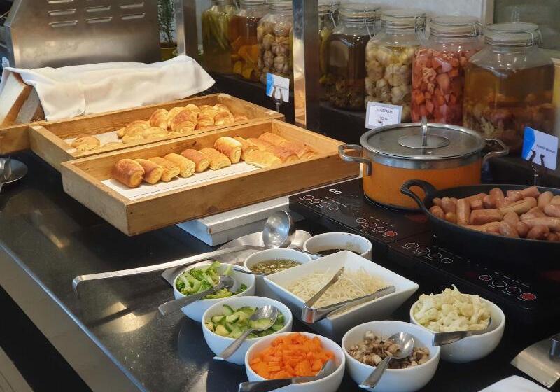 Fotos del hotel Fairfield By Marriott Kathmandu:  18