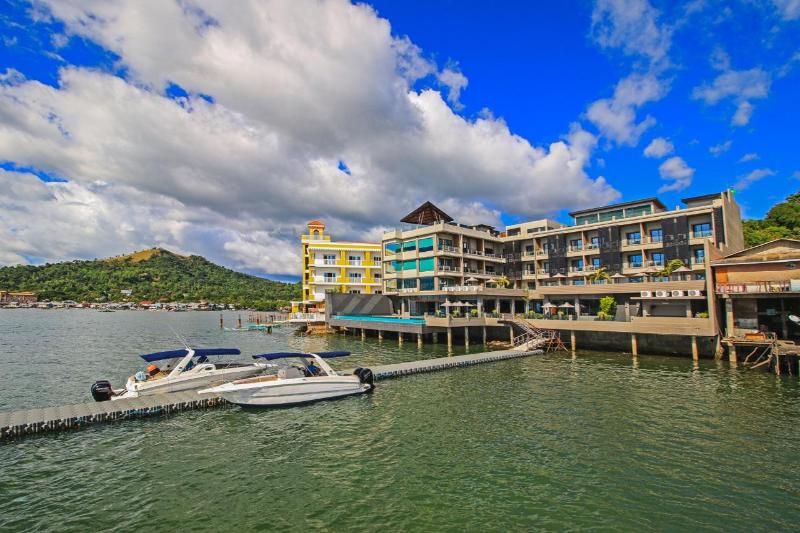 Fotos del hotel Two Seasons Coron Bayside:  19