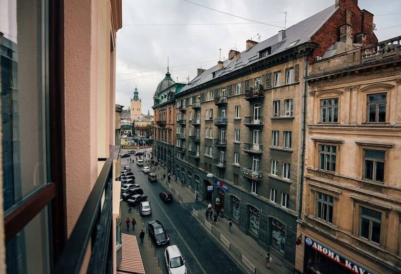 Fotos del hotel Jam Hotel Hnatyuka:  9