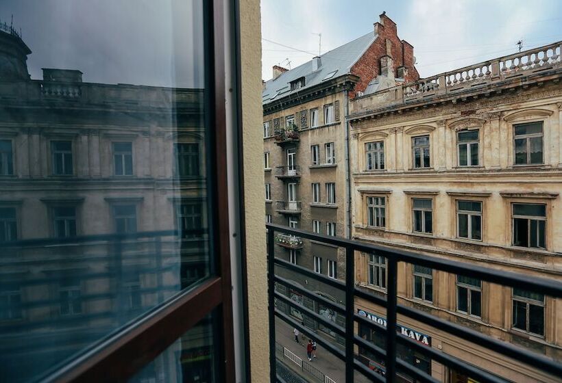 Fotos del hotel Jam Hotel Hnatyuka:  12