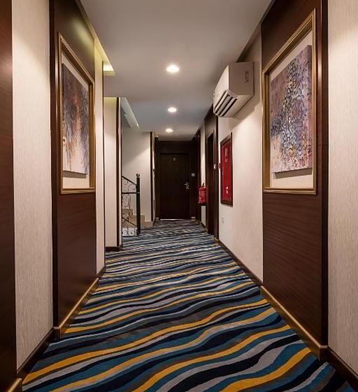 Fotos del hotel Laten Suites:  25