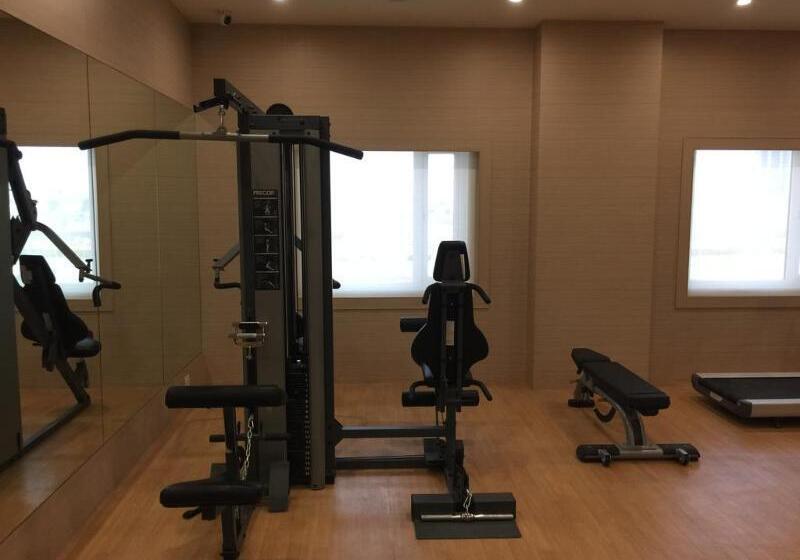 Fotos del hotel Red Fox Hotel, Sector 60, Gurugram:  8