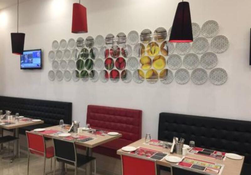 Fotos del hotel Red Fox Hotel, Sector 60, Gurugram:  9