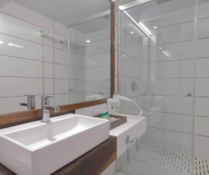 Fotos del hotel Silver Heights:  6