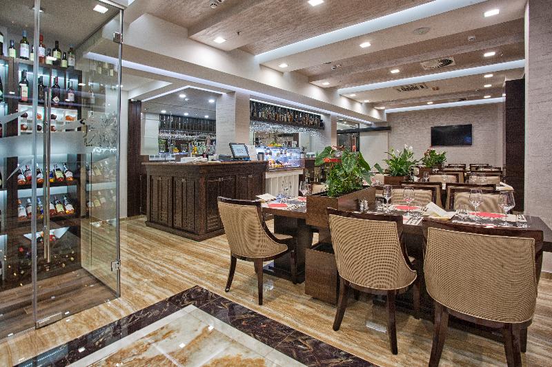 Fotos del hotel Wellness & Spa Hotel Acd:  2