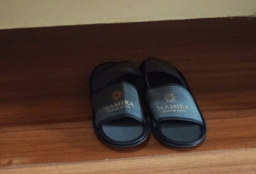 Fotos del hotel Namira  Surabaya:  4