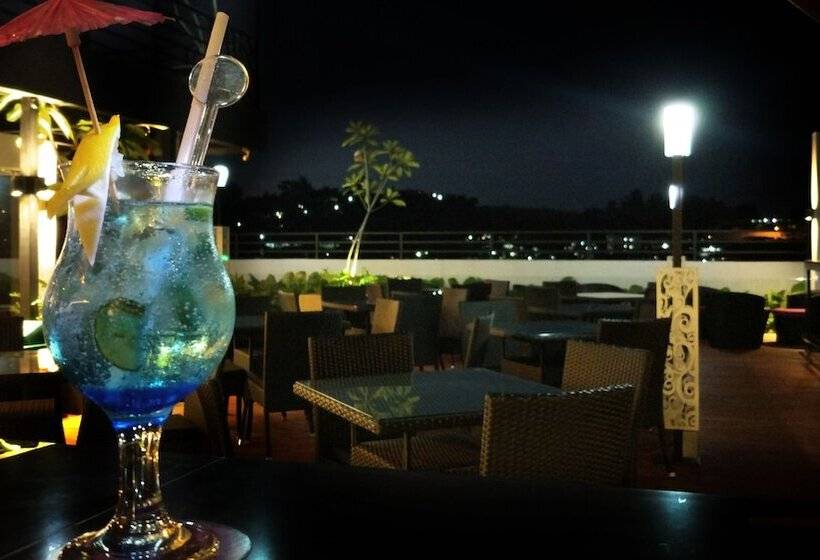 Fotos del hotel Asialink Easy By Prasanthi Formerly The Evitel:  24