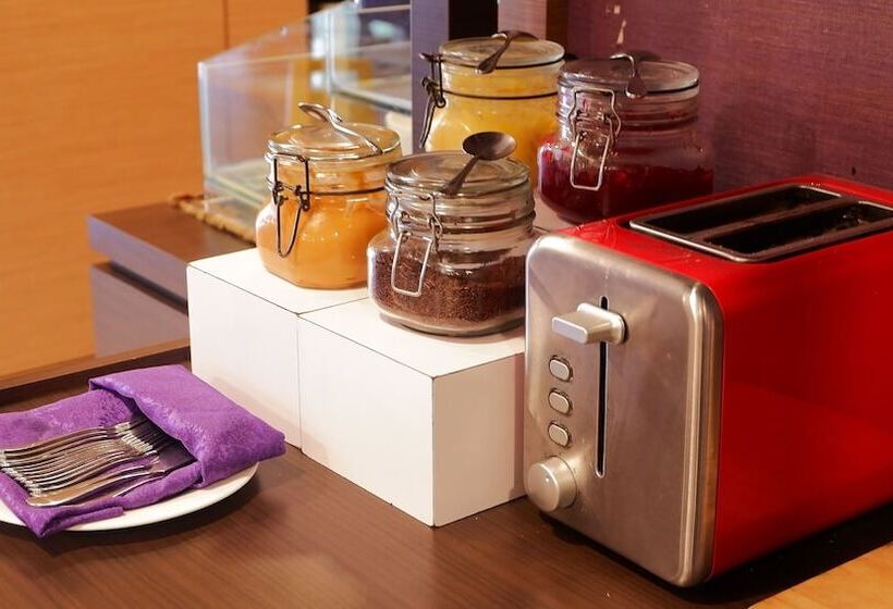 Fotos del hotel Asialink Easy By Prasanthi Formerly The Evitel:  9